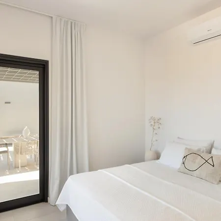 Moonhouse Paros Villa Kostos