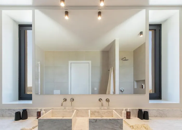 Moonhouse Paros Villa Kostos