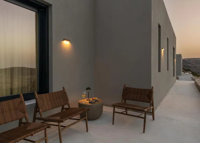 Moonhouse Paros * Kostos