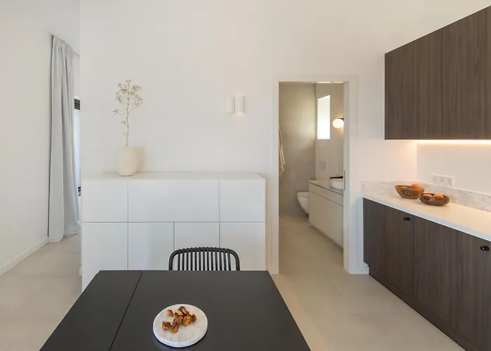 Moonhouse Paros * Kostos