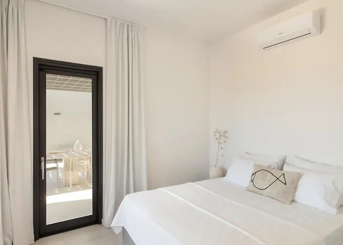 Moonhouse Paros Villa Kostos