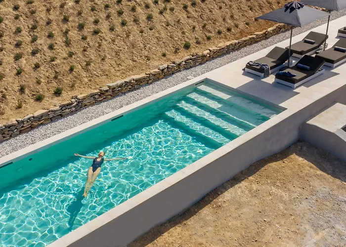 Moonhouse Paros Villa Kostos